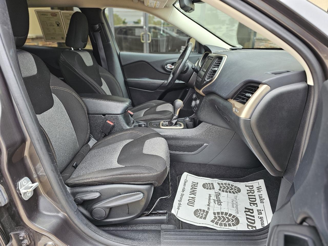 Jeep Cherokee Latitude 4WD 2014