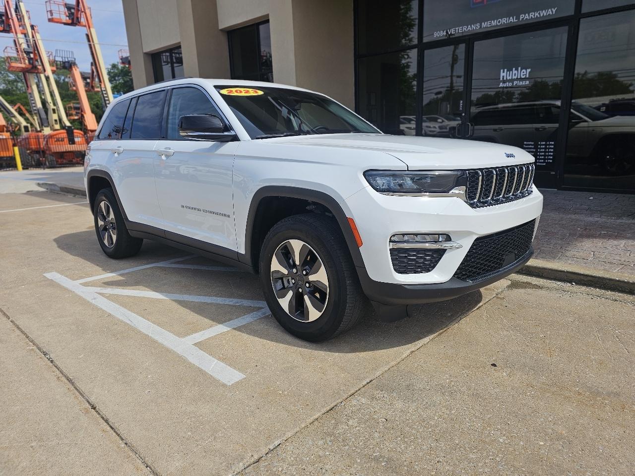 2023 Jeep Grand Cherokee 4xe 4x4's photo