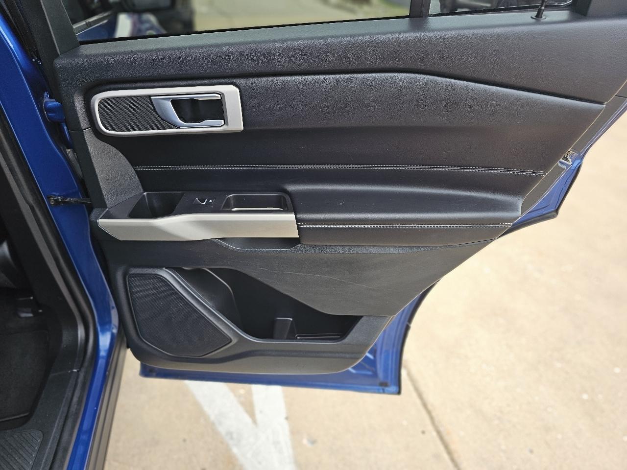 Ford Explorer XLT 2022