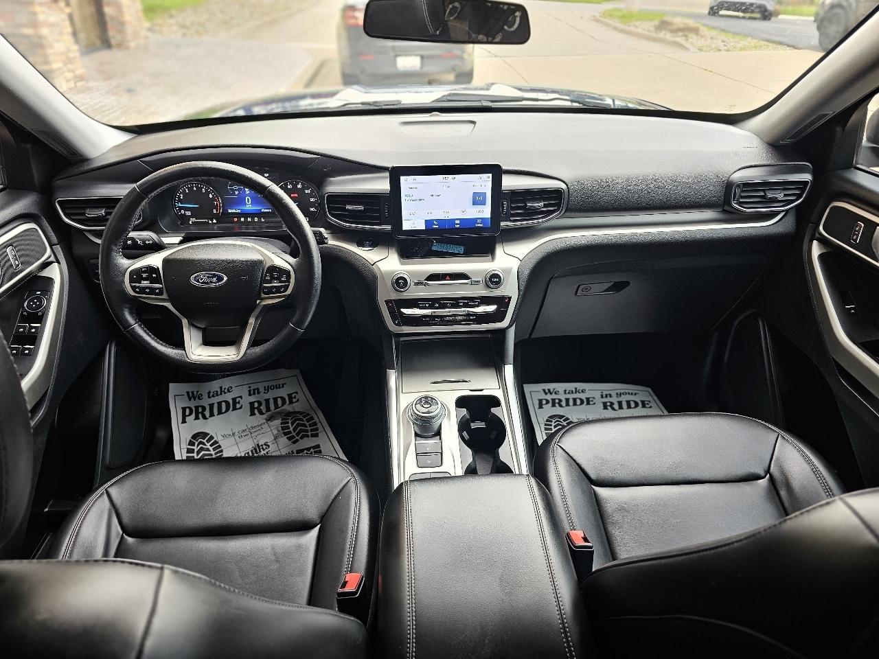 Ford Explorer XLT 2022