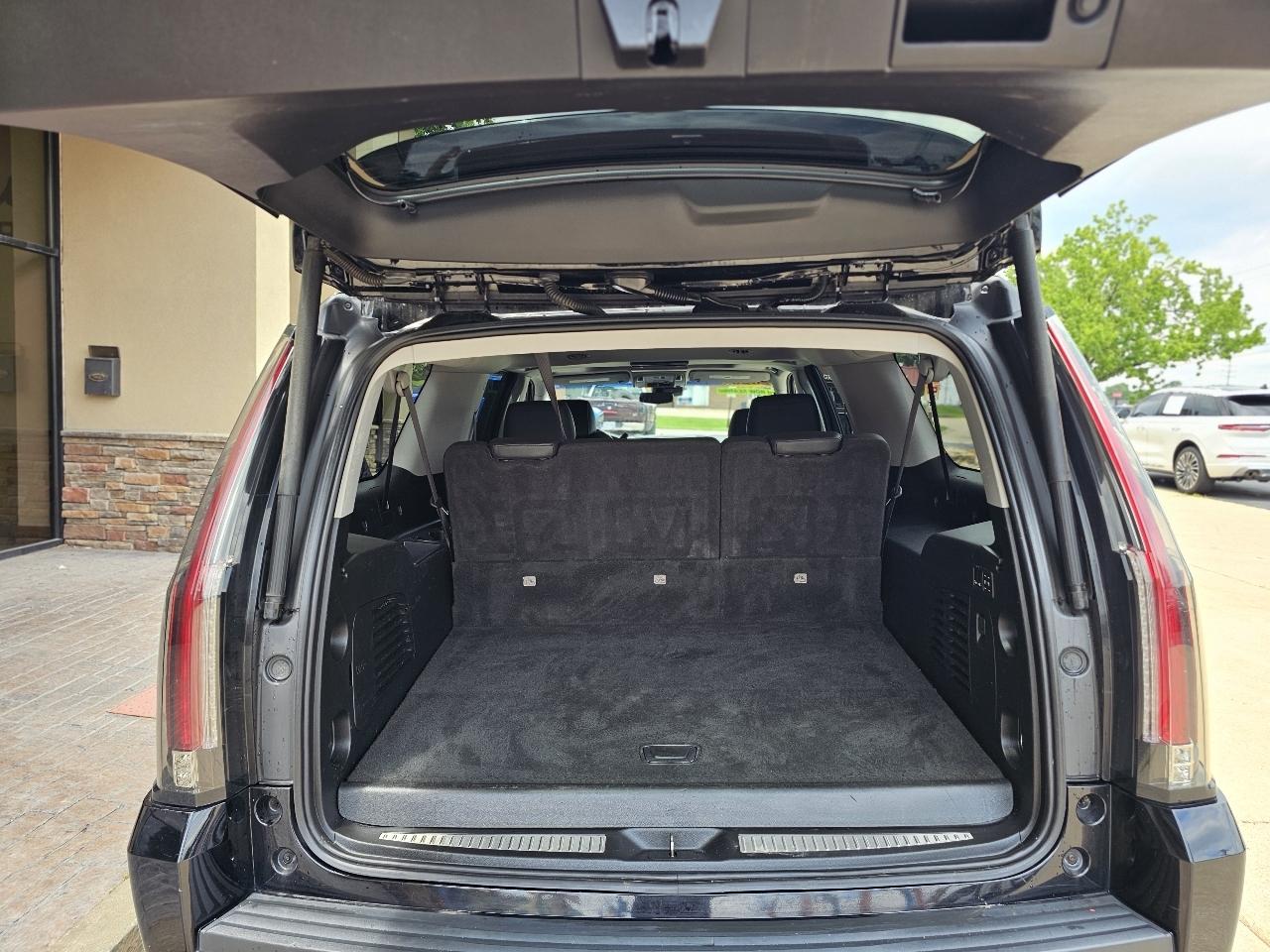 Cadillac Escalade ESV Premium Luxury 4WD 2020