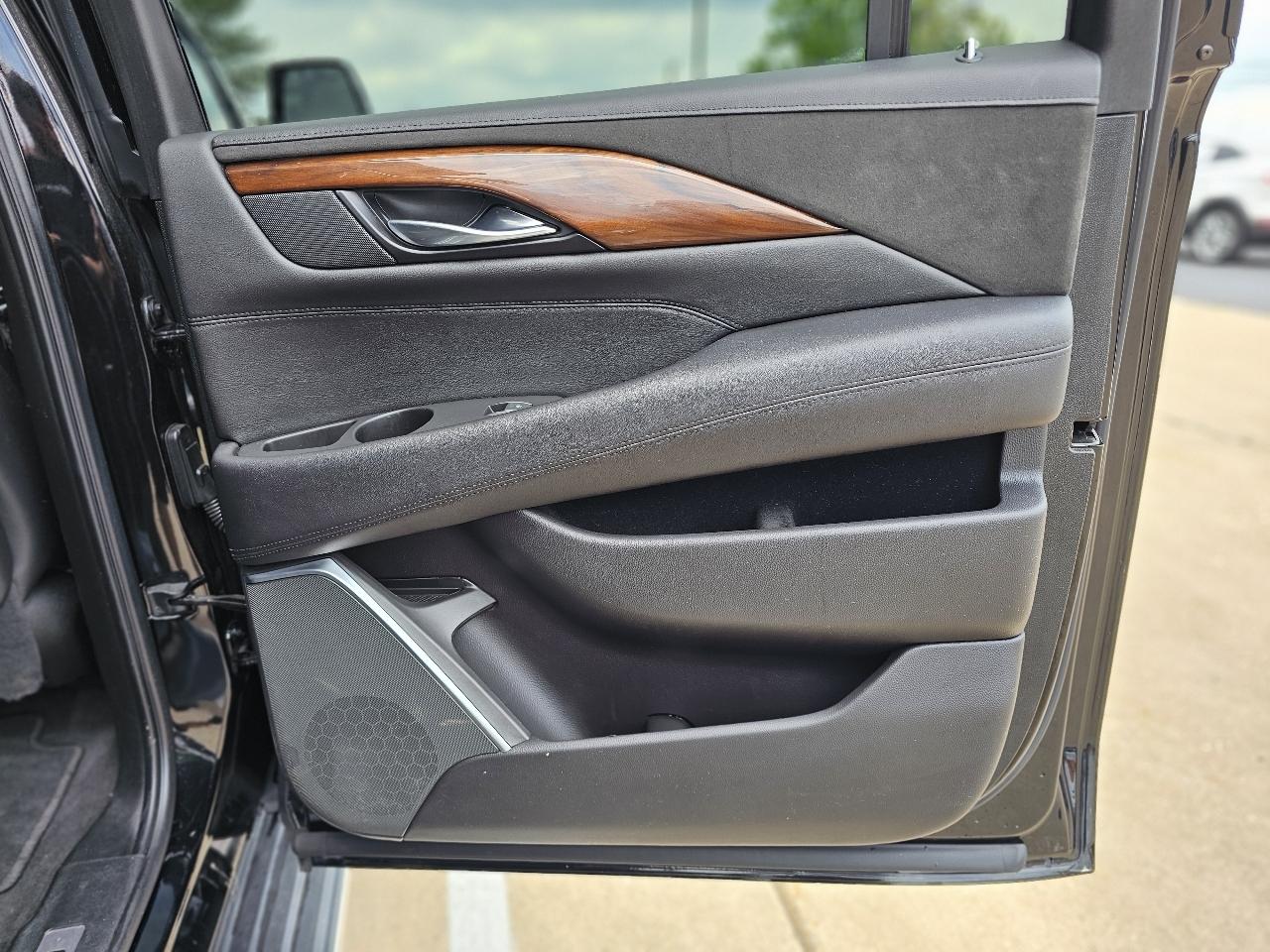 Cadillac Escalade ESV Premium Luxury 4WD 2020
