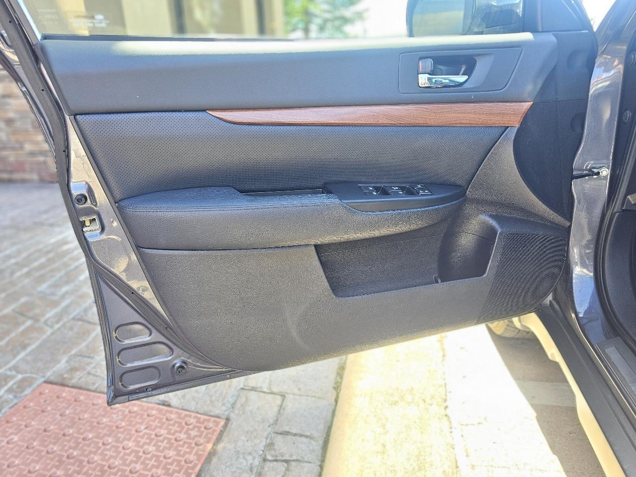 Subaru Outback 2.5i Limited 2013