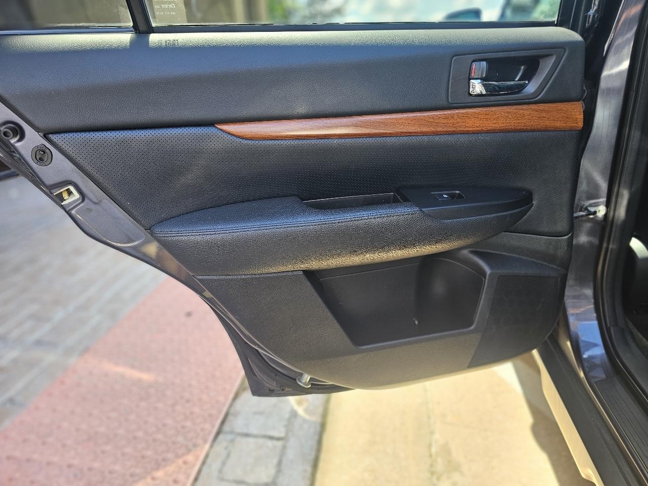 Subaru Outback 2.5i Limited 2013