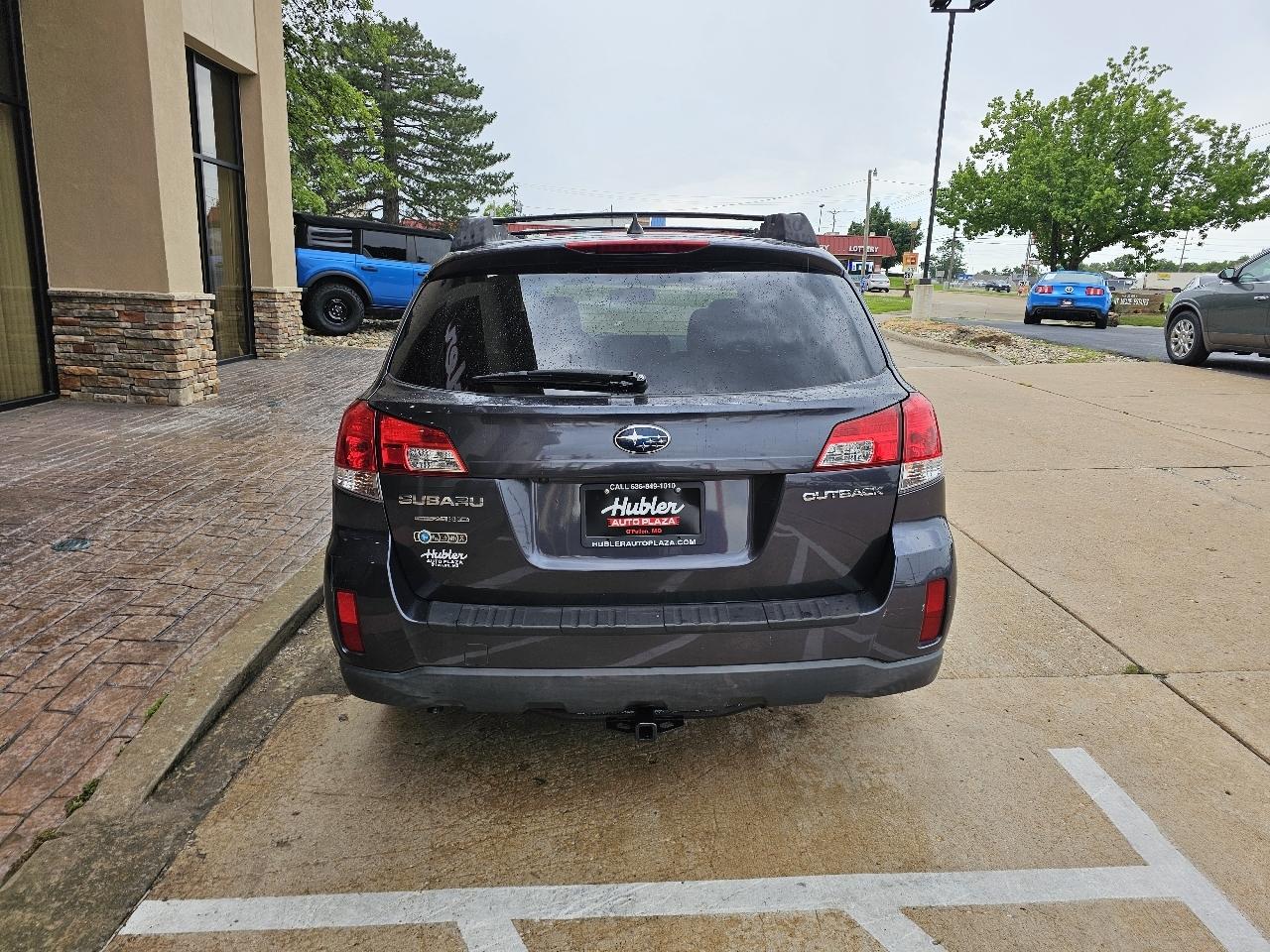 Subaru Outback 2.5i Limited 2013