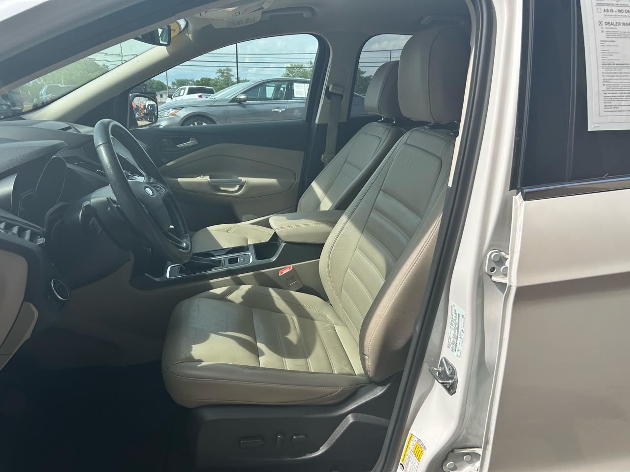 Ford Escape Titanium FWD 2017