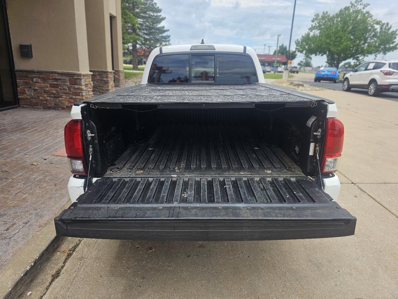 Toyota Tacoma TRD Sport Double Cab 4WD V6 2016