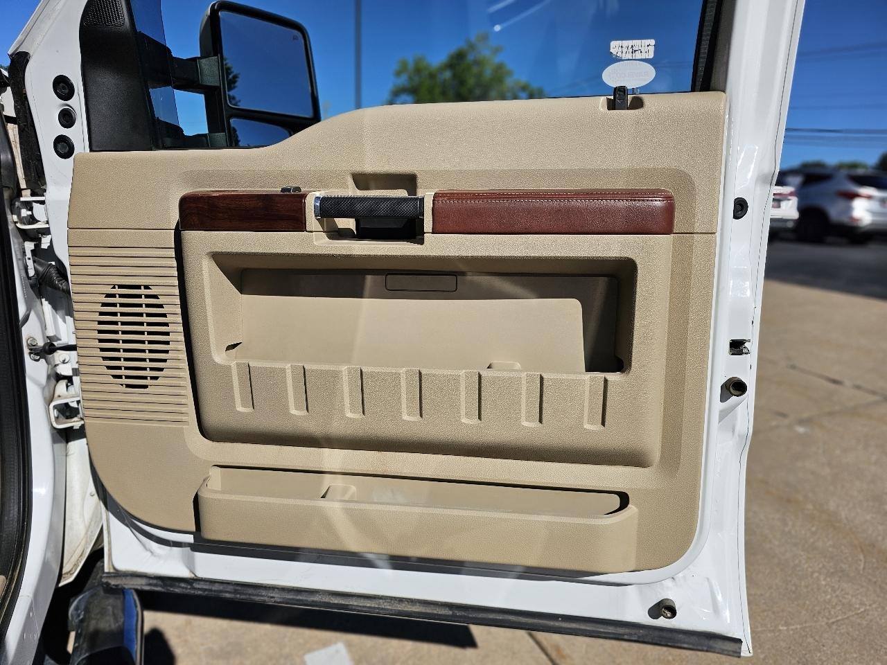 Ford F-350 SD King Ranch Crew Cab 4WD 2008