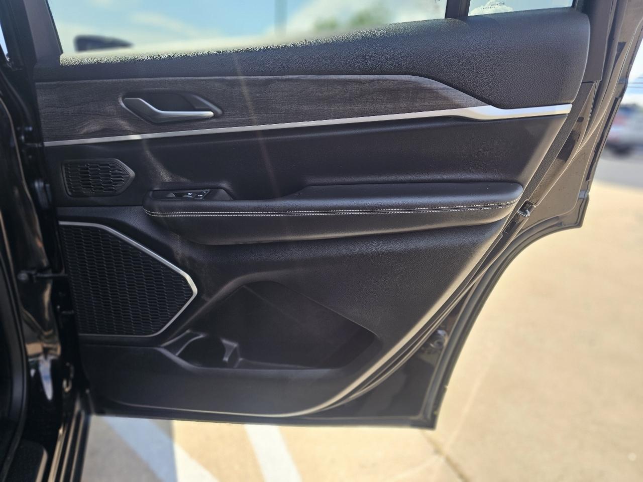Jeep Grand Cherokee Limited 4WD 2021