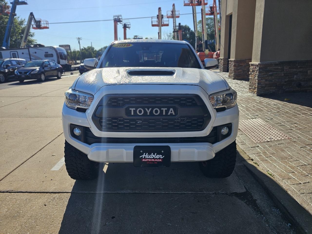 Toyota Tacoma SR5 Double Cab Long Bed V6 6AT 4WD 2019