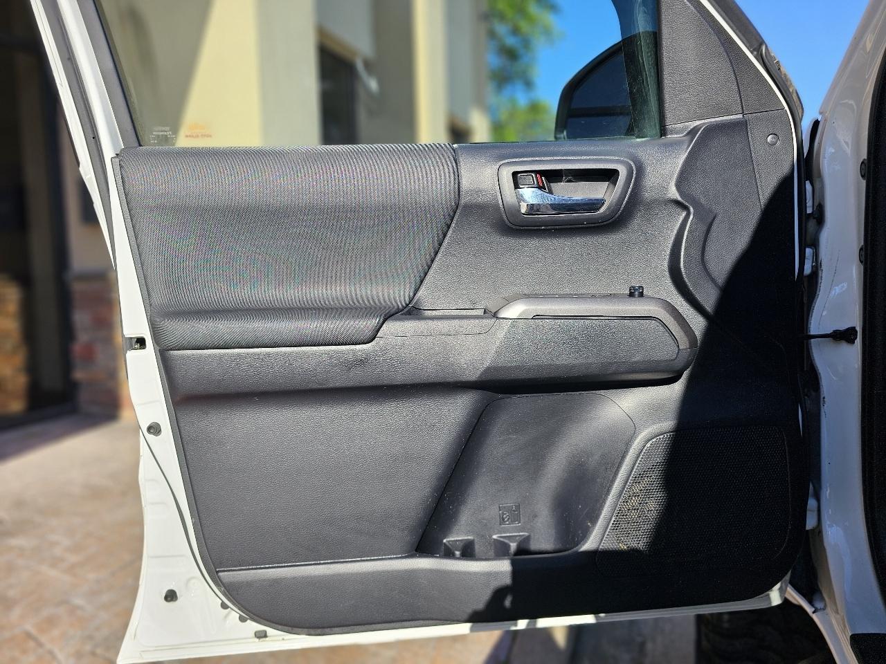 Toyota Tacoma SR5 Double Cab Long Bed V6 6AT 4WD 2019