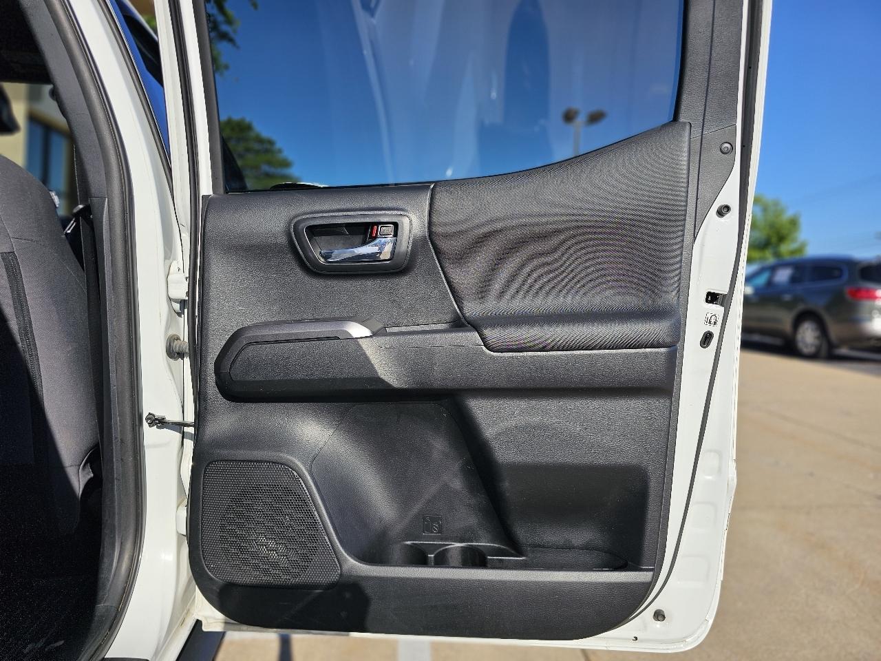 Toyota Tacoma SR5 Double Cab Long Bed V6 6AT 4WD 2019