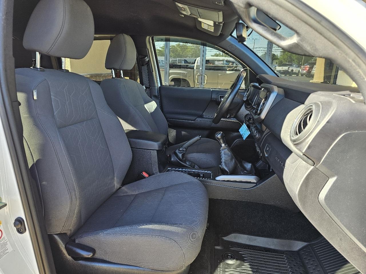 Toyota Tacoma SR5 Double Cab Long Bed V6 6AT 4WD 2019