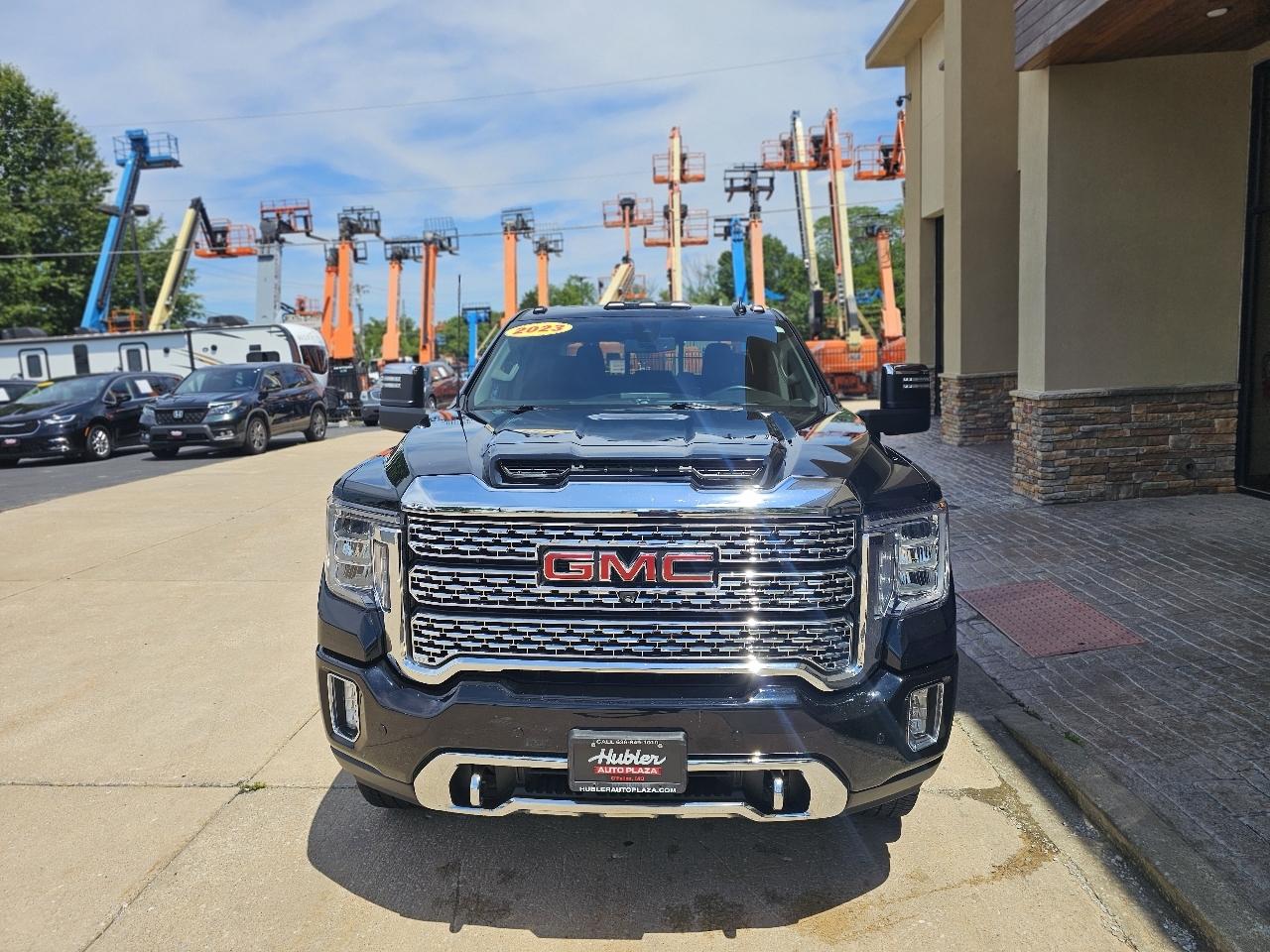 GMC Sierra 2500HD Denali Crew Cab 4WD SB 2023