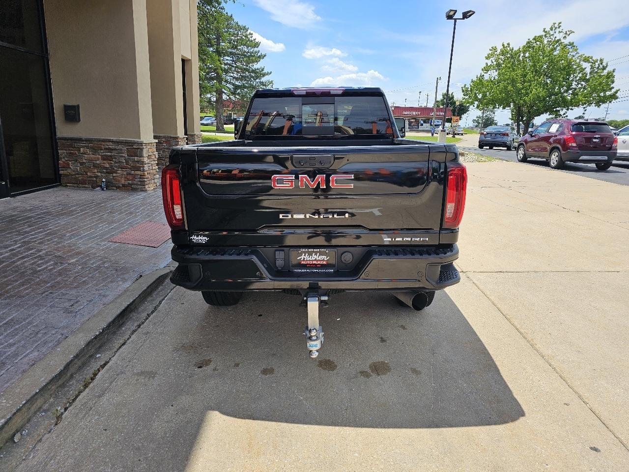 GMC Sierra 2500HD Denali Crew Cab 4WD SB 2023