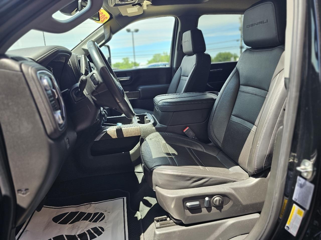 GMC Sierra 2500HD Denali Crew Cab 4WD SB 2023
