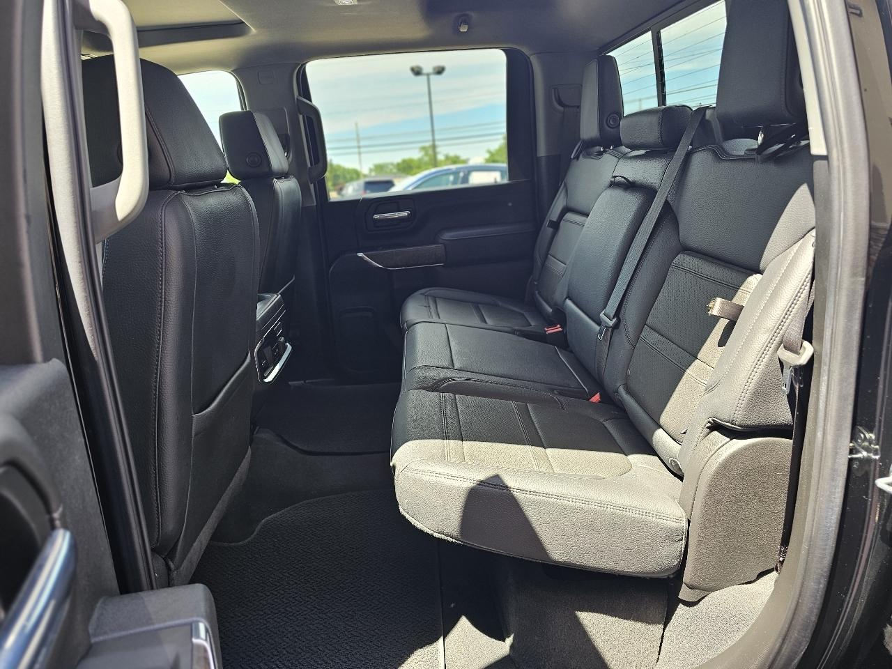 GMC Sierra 2500HD Denali Crew Cab 4WD SB 2023