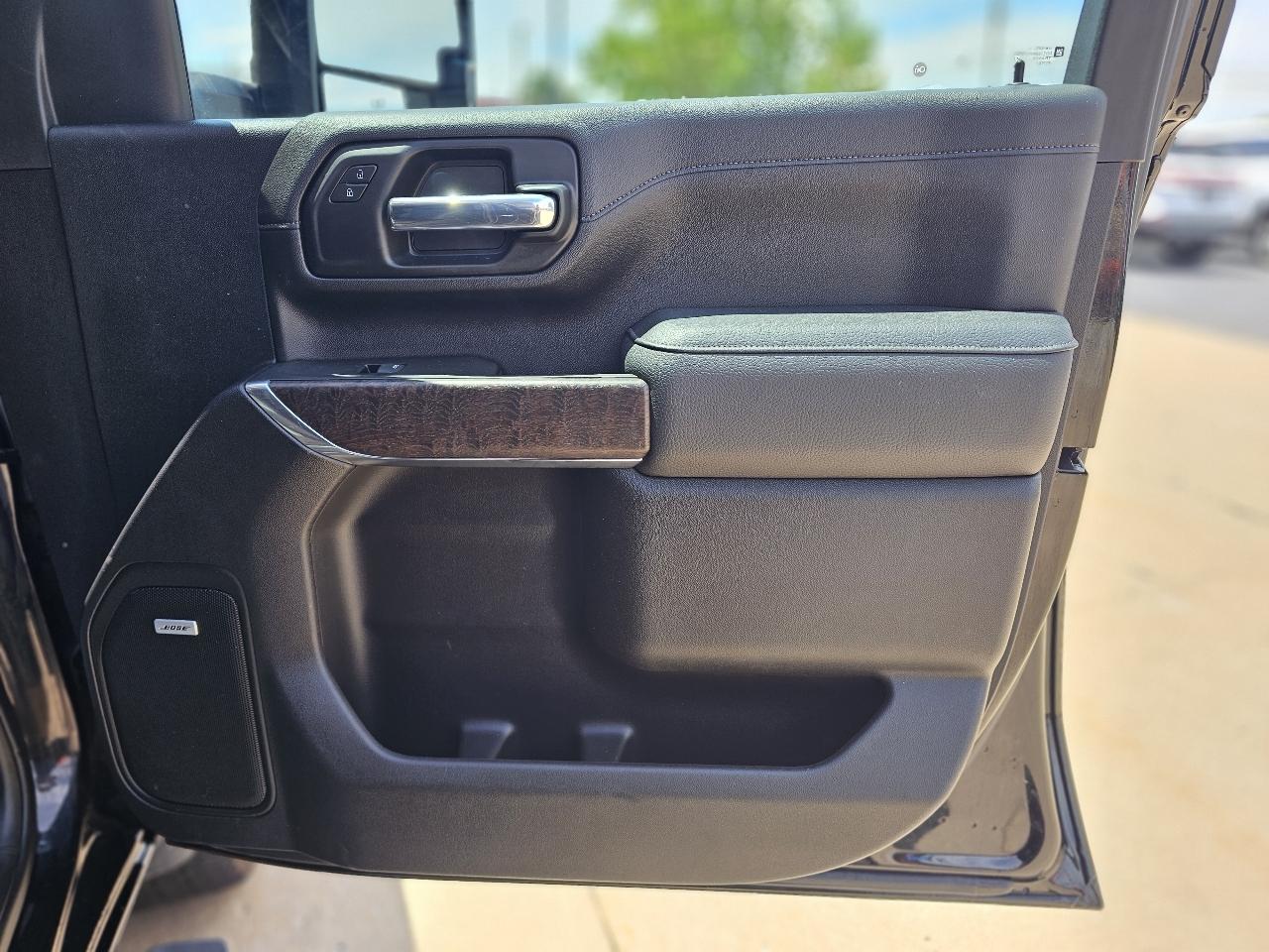 GMC Sierra 2500HD Denali Crew Cab 4WD SB 2023