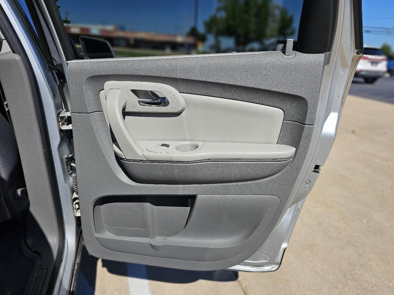 Chevrolet Traverse LT AWD 2012