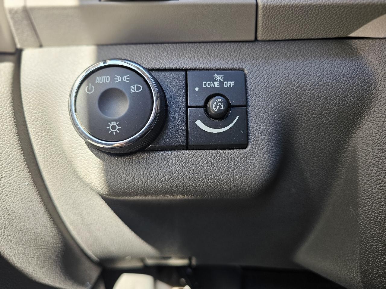 Chevrolet Traverse LT AWD 2012