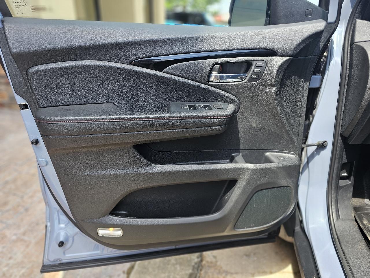 Honda Pilot Black Edition AWD 2022