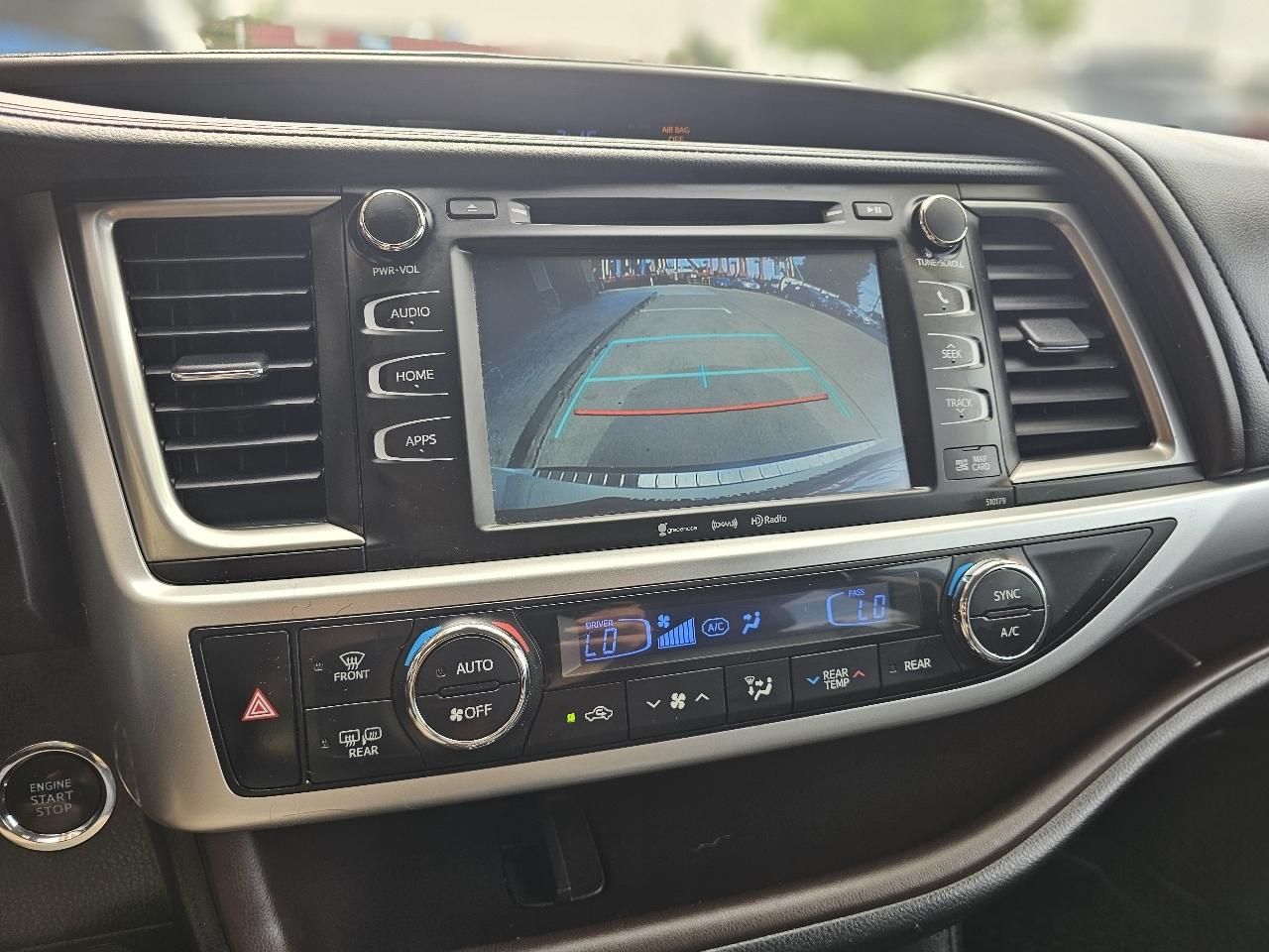 Toyota Highlander XLE AWD V6 2017