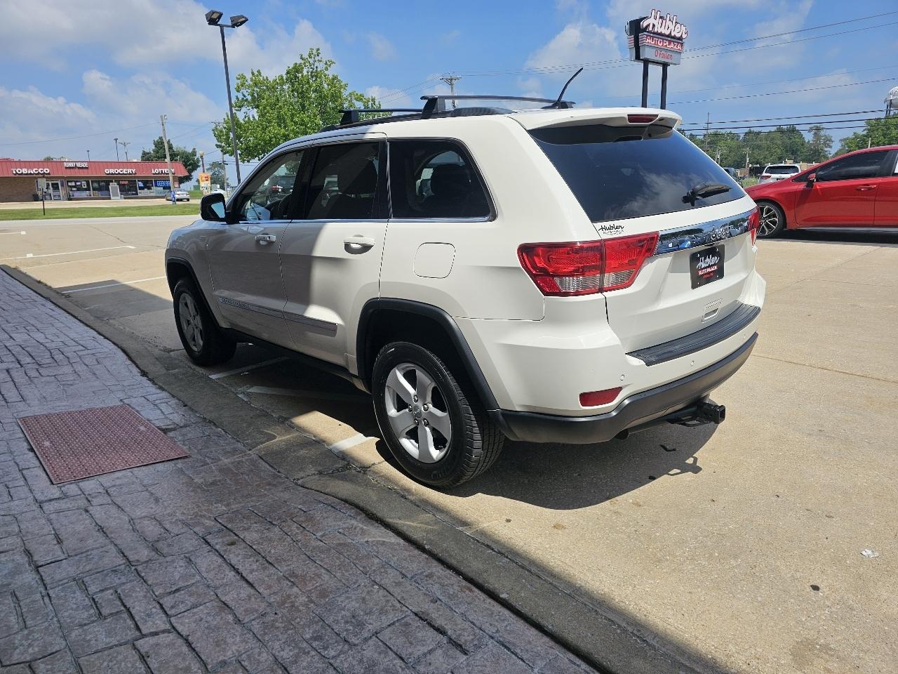 Jeep Grand Cherokee Laredo 4WD 2012