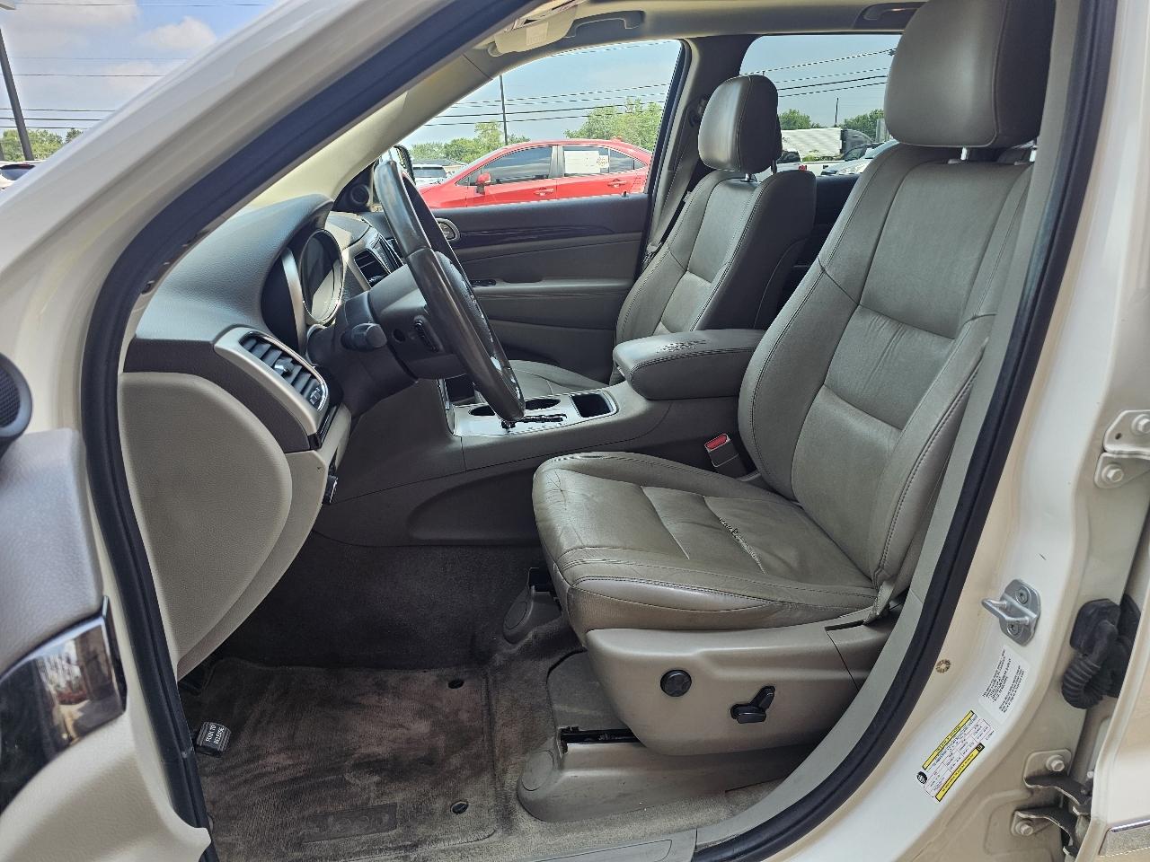 Jeep Grand Cherokee Laredo 4WD 2012