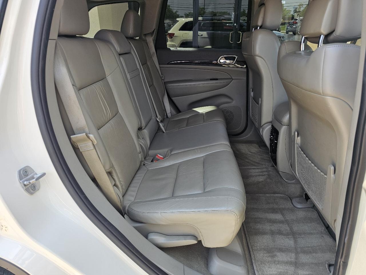 Jeep Grand Cherokee Laredo 4WD 2012