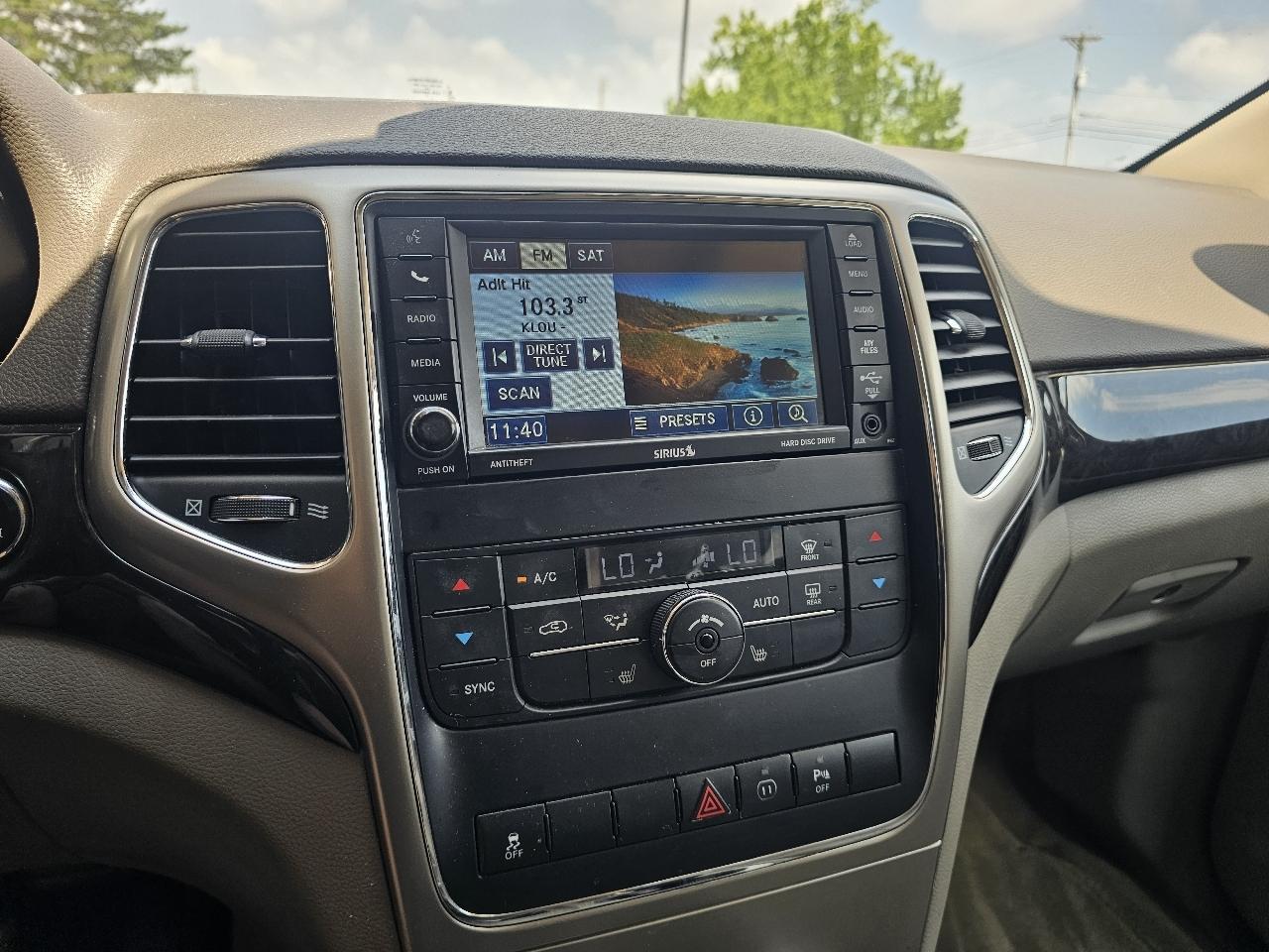 Jeep Grand Cherokee Laredo 4WD 2012