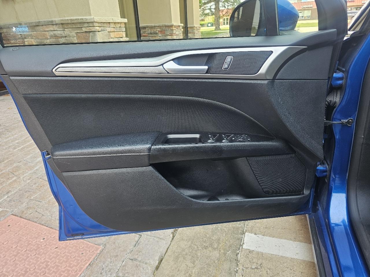 Ford Fusion SE 2017