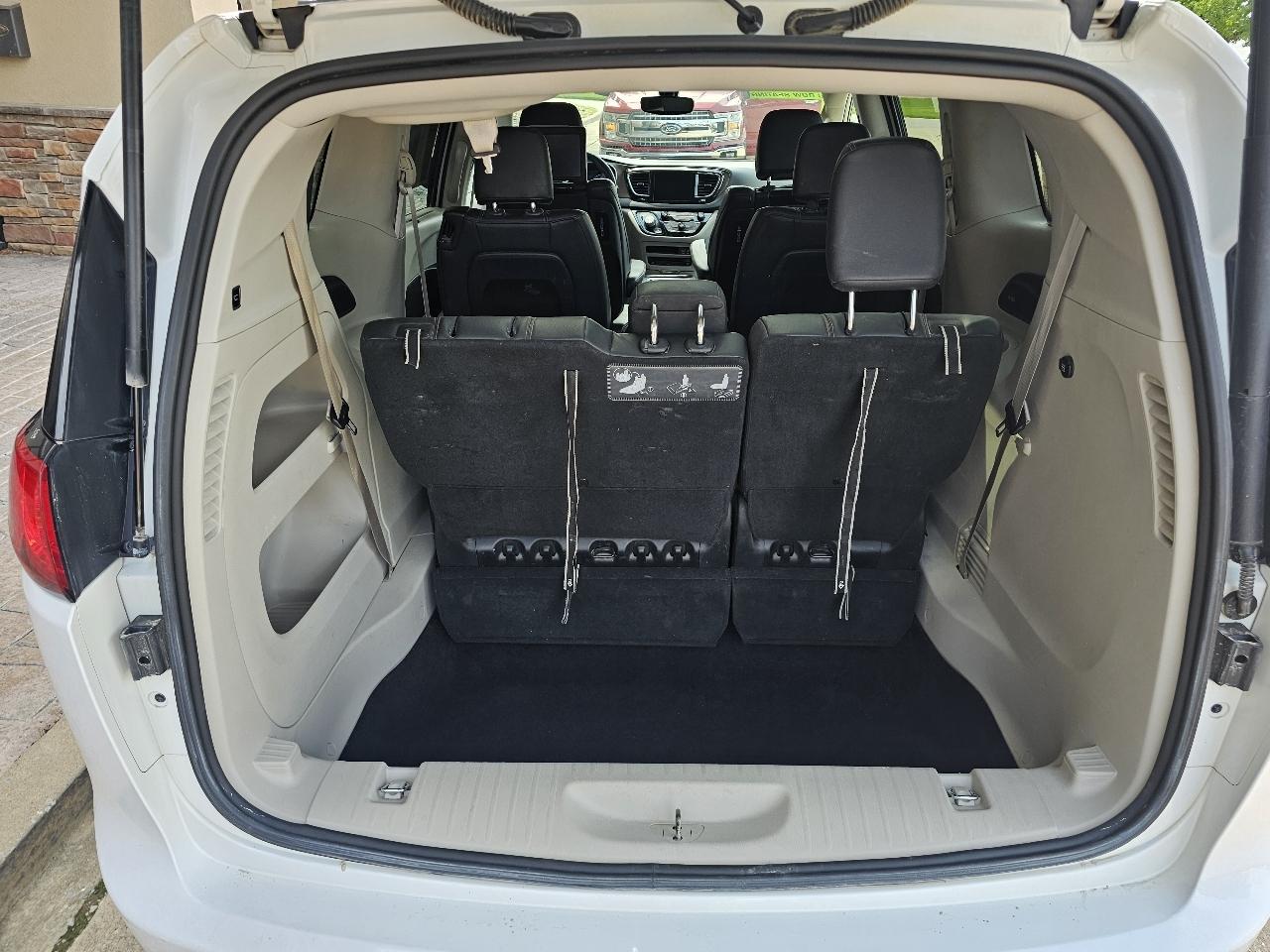 Chrysler Pacifica Touring-L Plus 2018