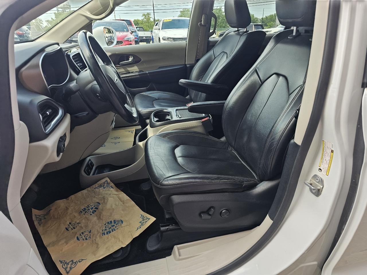 Chrysler Pacifica Touring-L Plus 2018