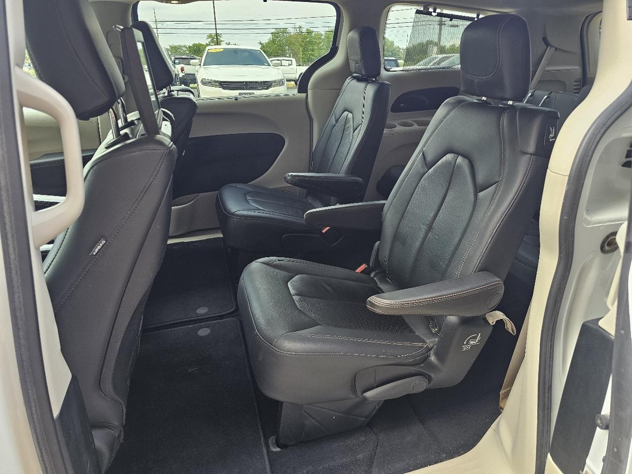 Chrysler Pacifica Touring-L Plus 2018