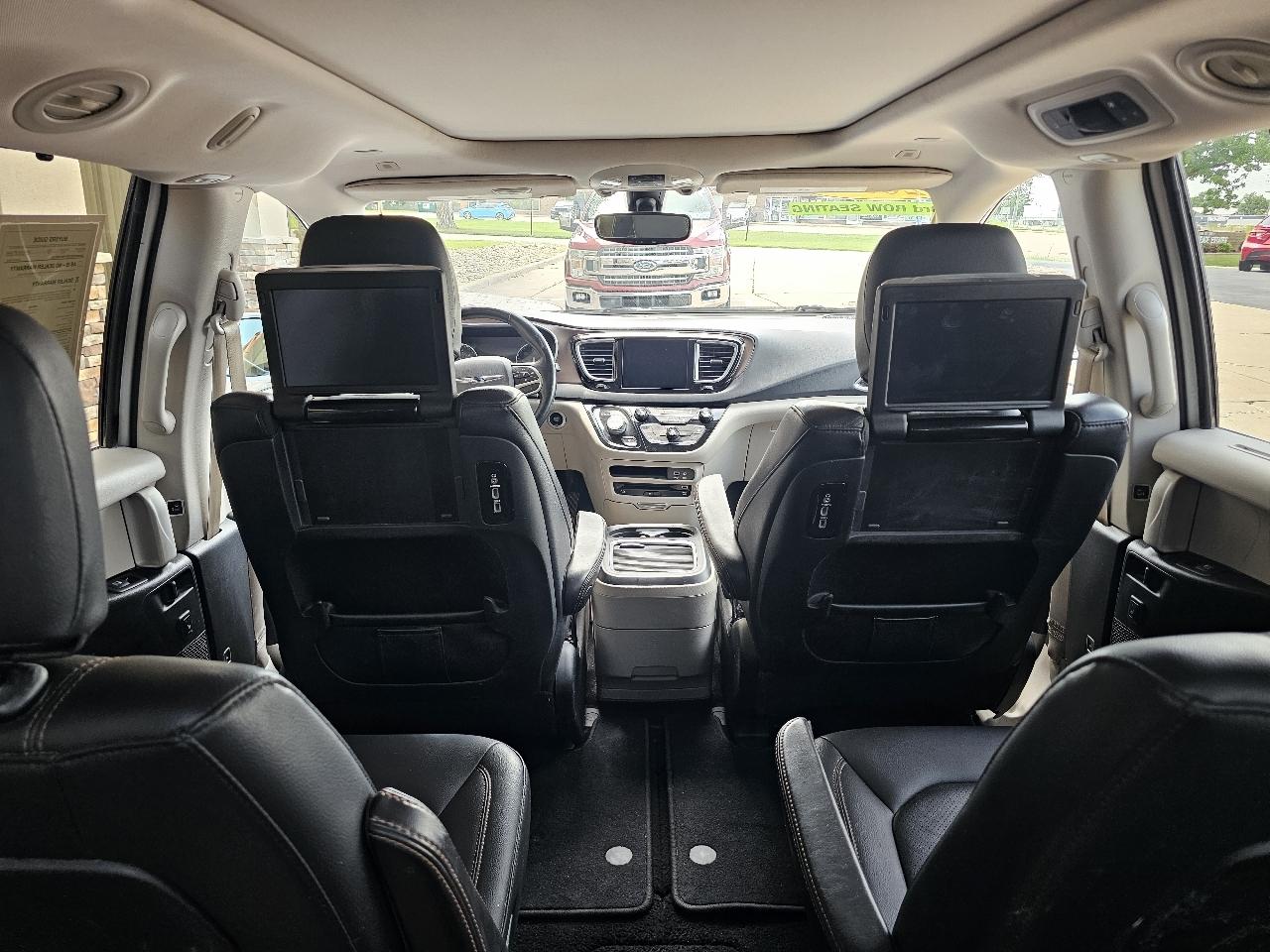 Chrysler Pacifica Touring-L Plus 2018
