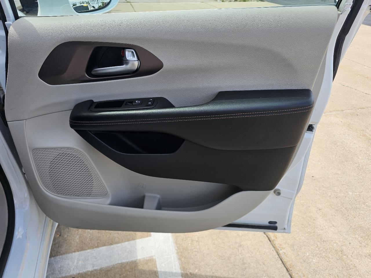 Chrysler Pacifica Touring-L Plus 2018