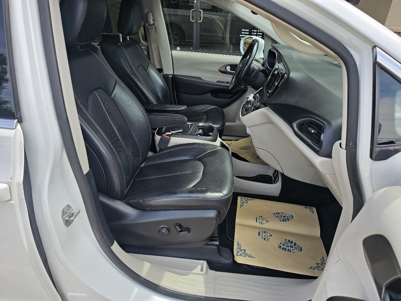 Chrysler Pacifica Touring-L Plus 2018
