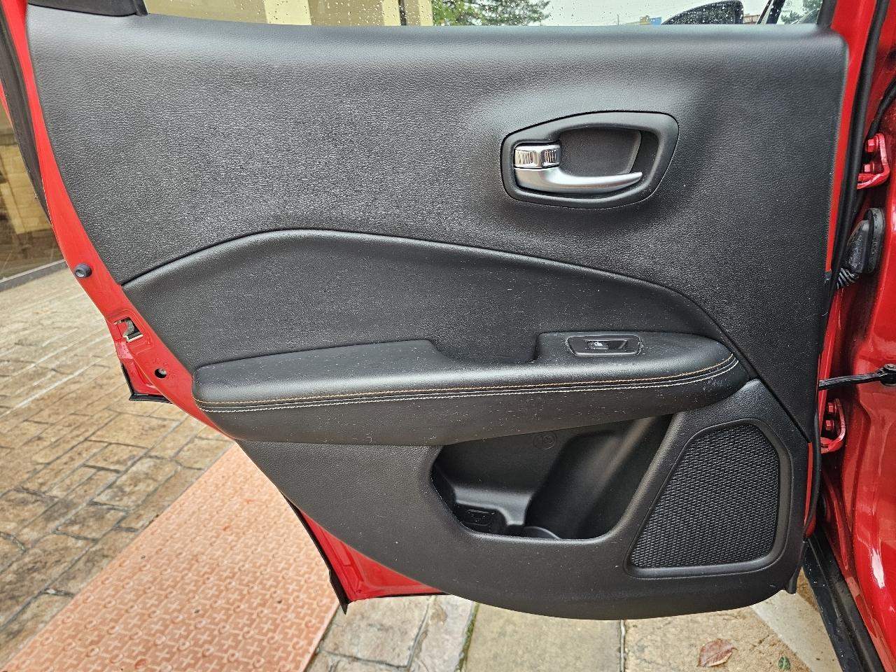 Jeep Compass Latitude FWD 2019