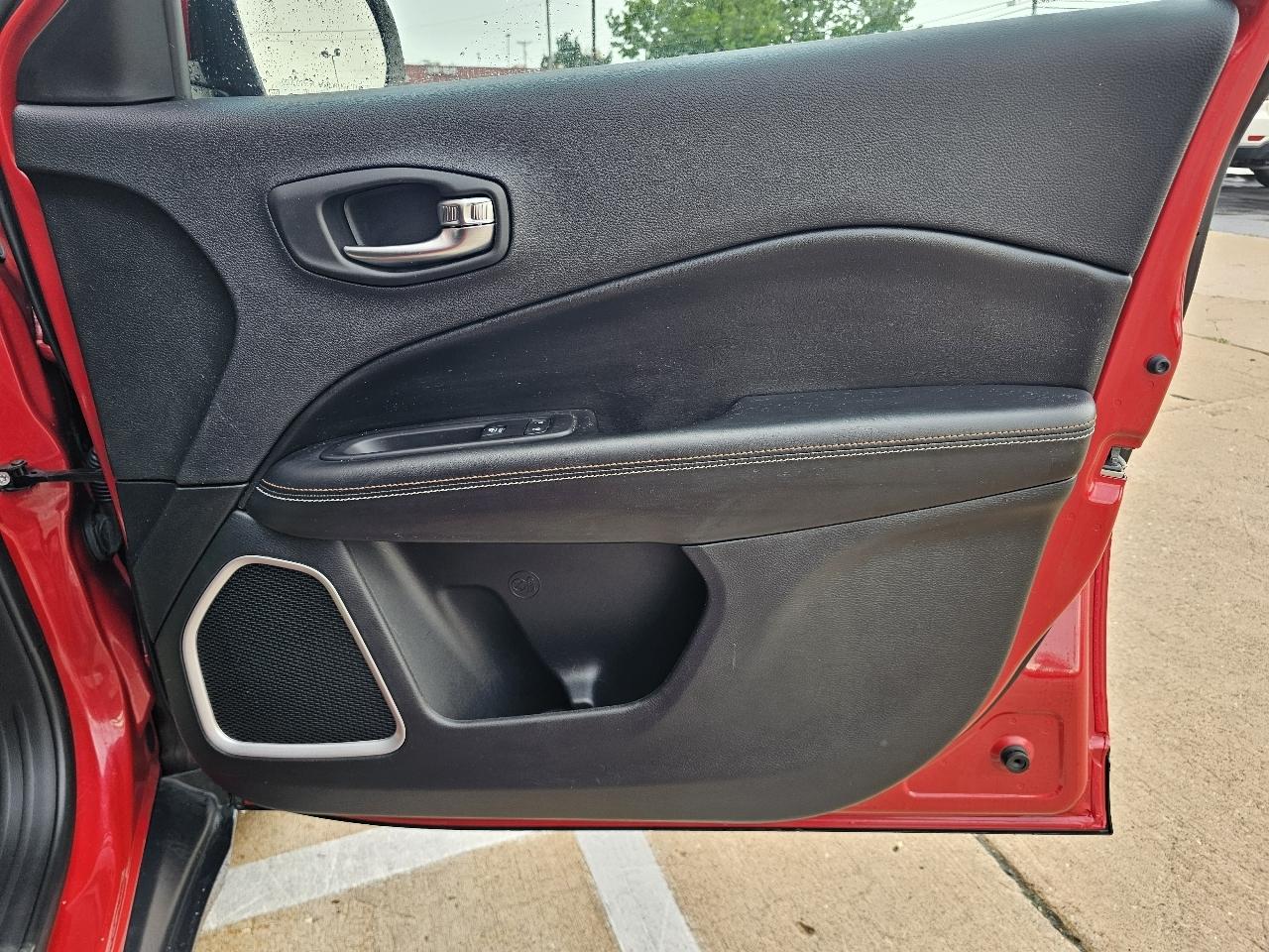 Jeep Compass Latitude FWD 2019