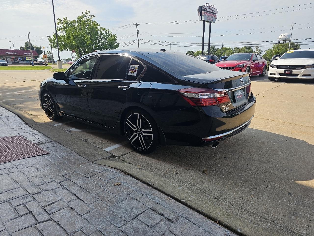 Honda Accord Touring V6 Sedan 6-Spd AT 2016