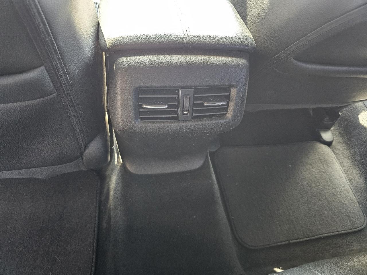 Honda Accord Touring V6 Sedan 6-Spd AT 2016