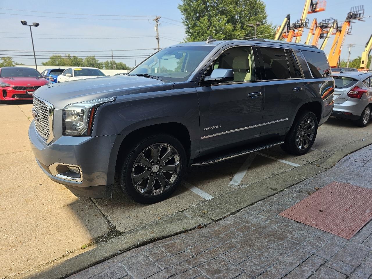 GMC Yukon Denali 4WD 2015