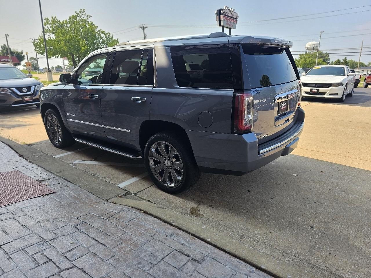 GMC Yukon Denali 4WD 2015