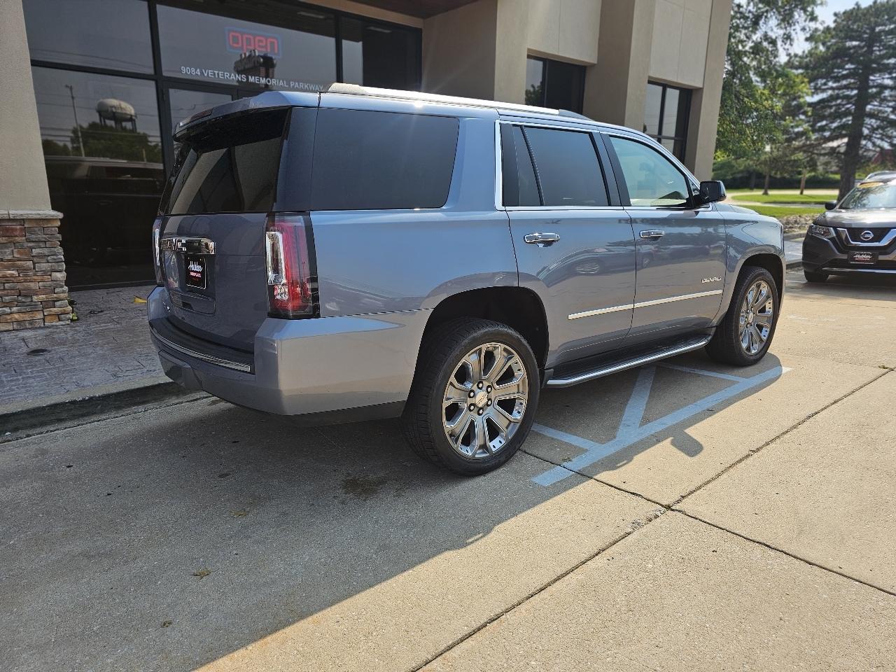 GMC Yukon Denali 4WD 2015