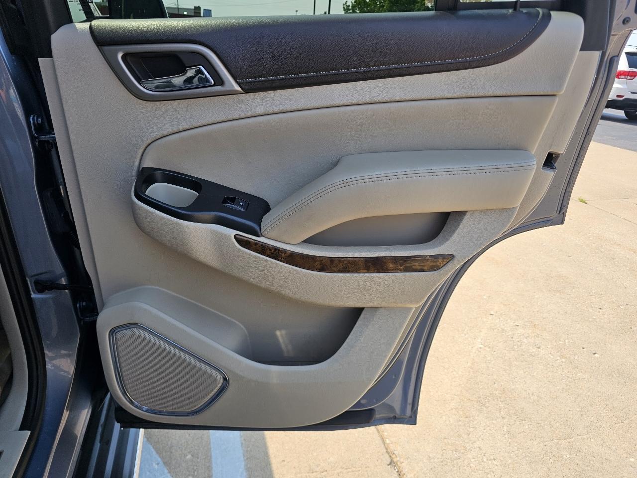 GMC Yukon Denali 4WD 2015