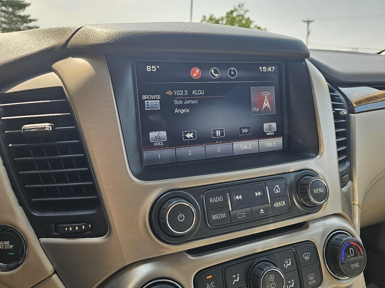 GMC Yukon Denali 4WD 2015