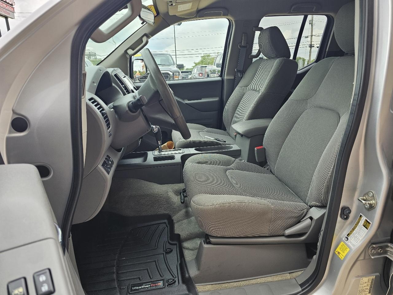 Nissan Frontier photo 12