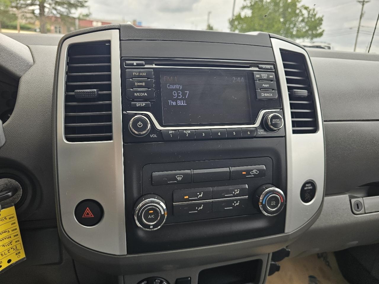 Nissan Frontier photo 21