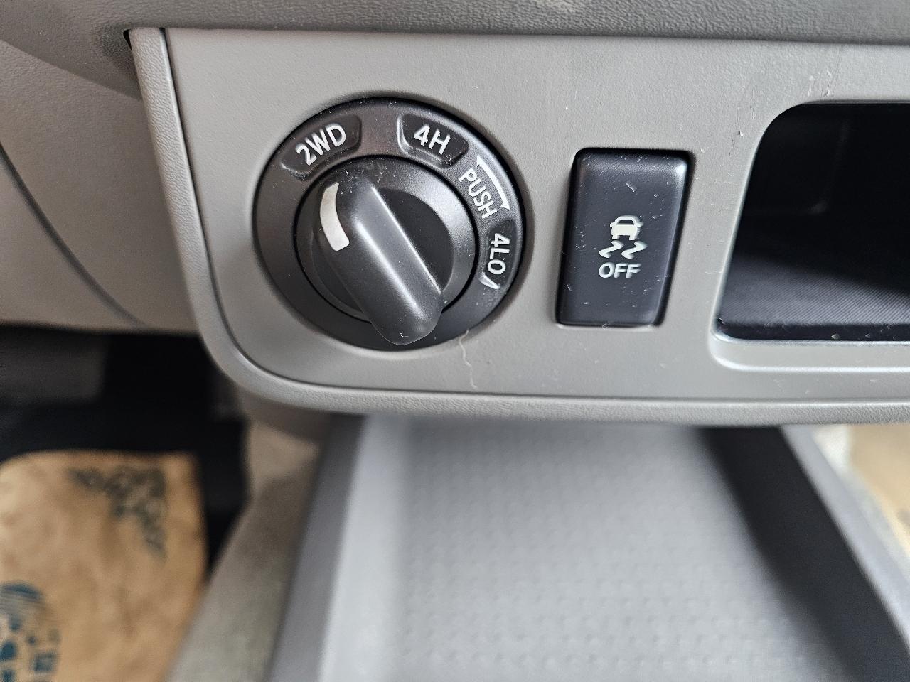 Nissan Frontier photo 23