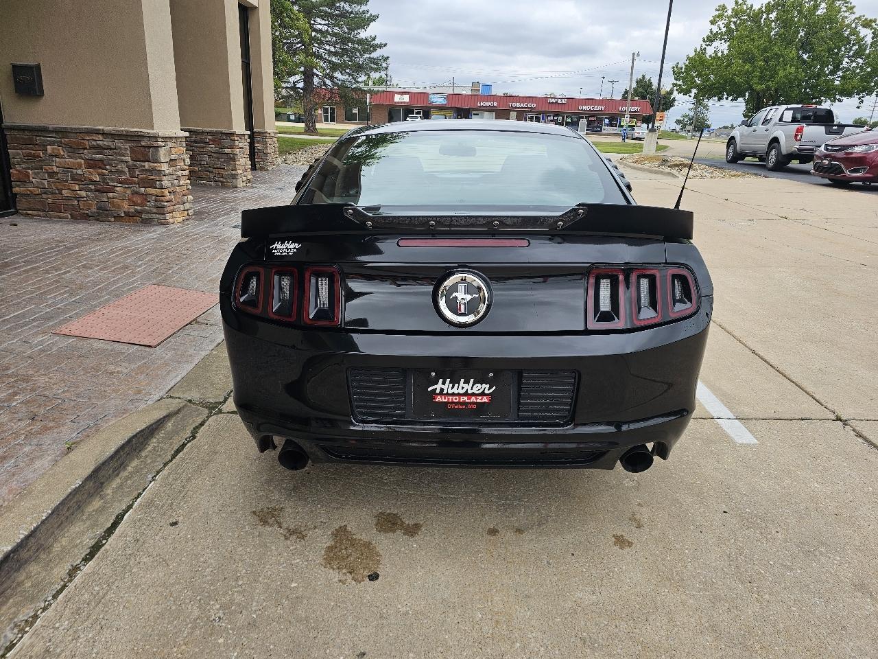 Ford Mustang photo 6